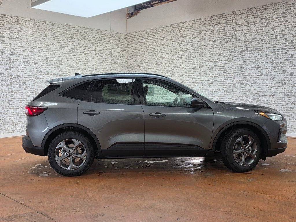 New 2026 Ford Escape ST-Line w/ Tech Pack #1 image 9