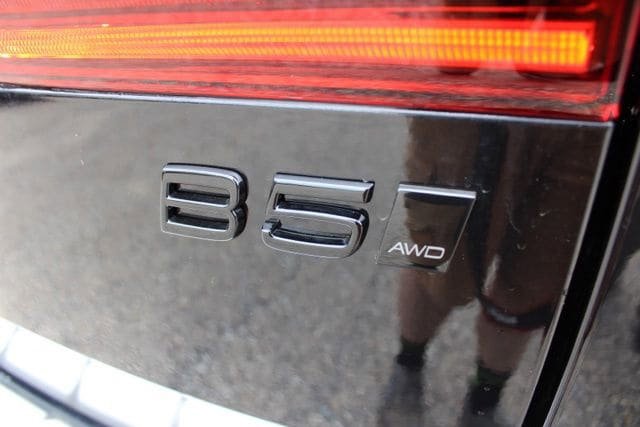 New 2026 Volvo XC60 B5 Ultra w/ Protection Package Premier AWD/4WD image 11