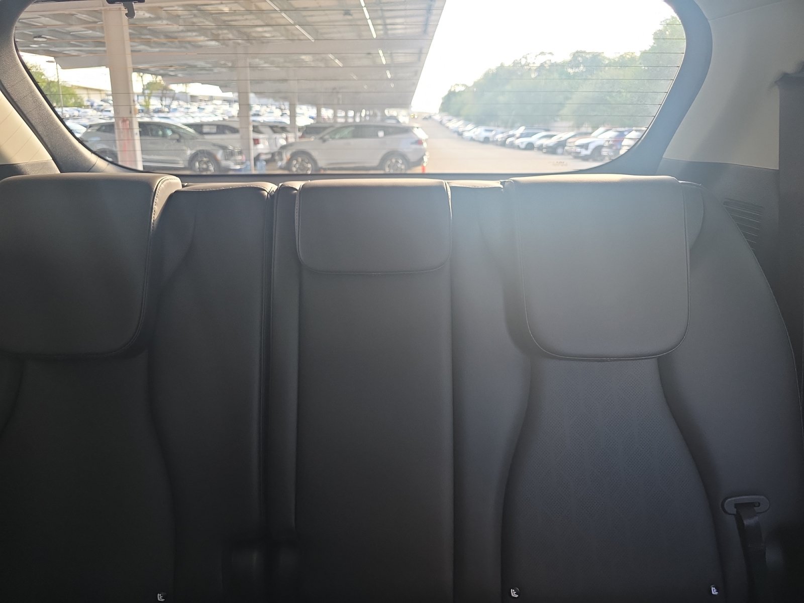 Certified 2026 Kia Carnival EX FWD image 22