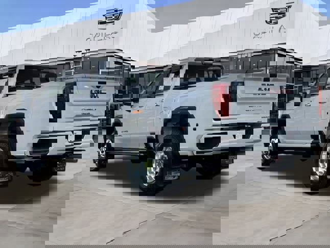 Used 2025 GMC Sierra 3500 Denali w/ Denali Reserve Package image 5