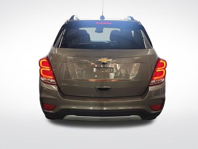 Used 2021 Chevrolet Trax LT w/ LT Convenience Package AWD/4WD image 9