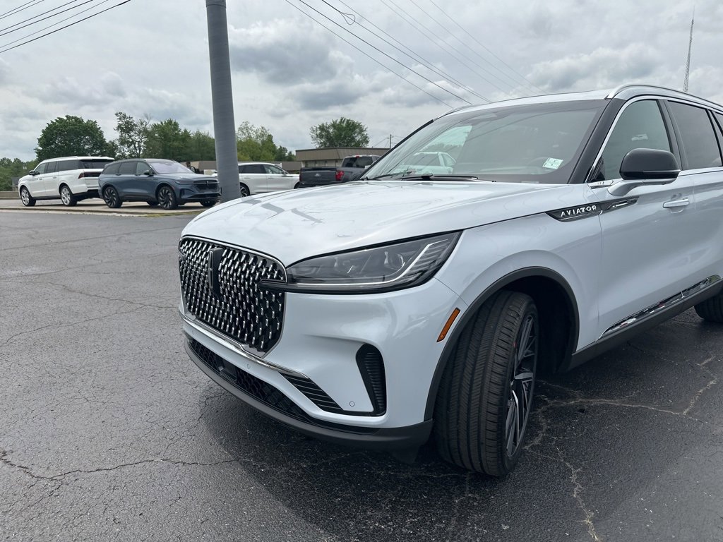 New 2025 Lincoln Aviator Reserve w/ Equipment Group 201A image 32