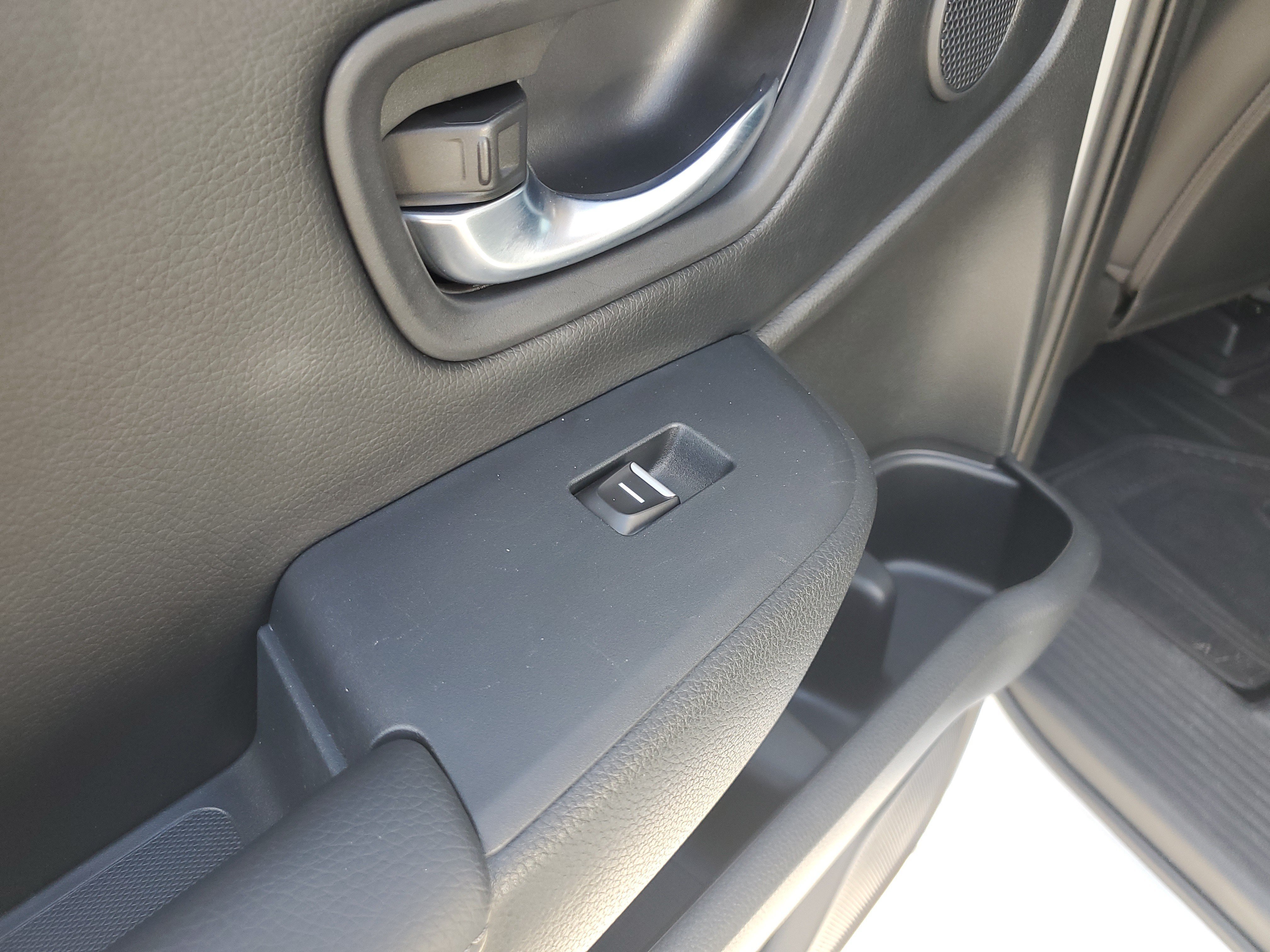 Used 2023 Honda Pilot Touring image 12