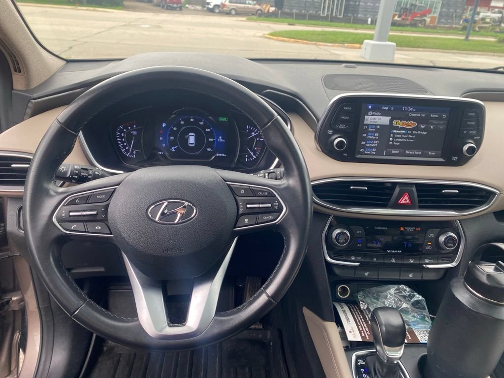 Used 2019 Hyundai Santa Fe Limited AWD/4WD image 4