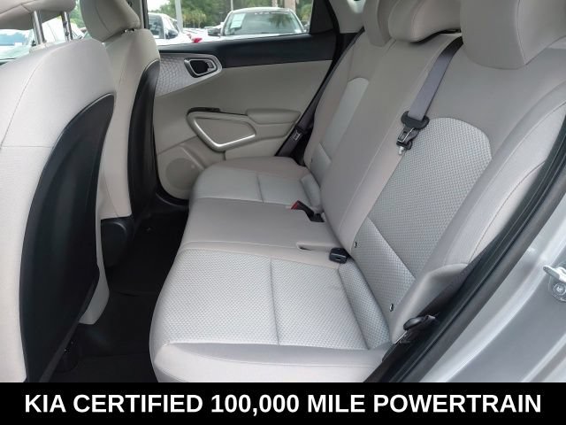 Certified 2025 Kia Soul LX w/ LX Technology Package FWD image 23