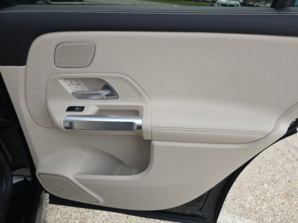New 2026 Mercedes-Benz GLB 250 4MATIC image 23
