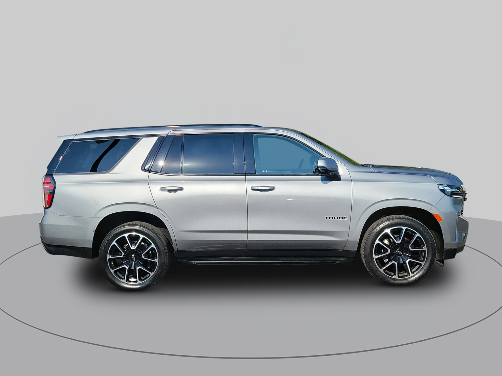 Used 2023 Chevrolet Tahoe RST w/ Luxury Package AWD/4WD image 2