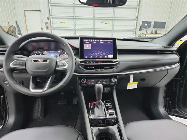 New 2026 Jeep Compass Latitude image 23