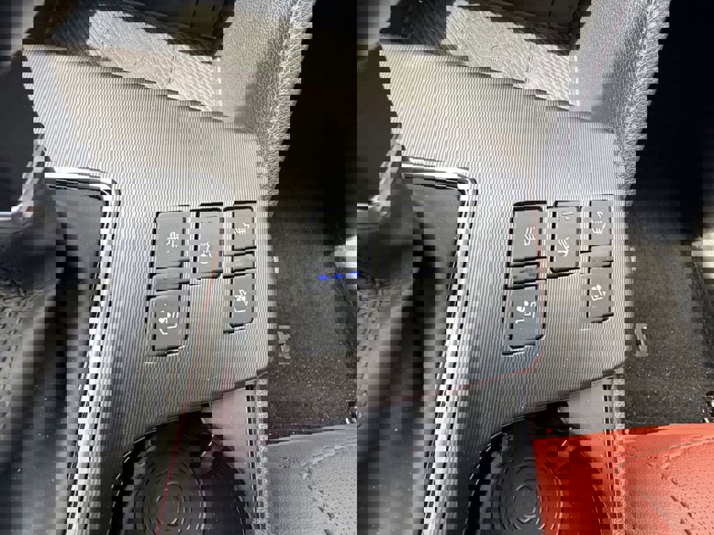 Certified 2026 Kia Sportage SX image 30