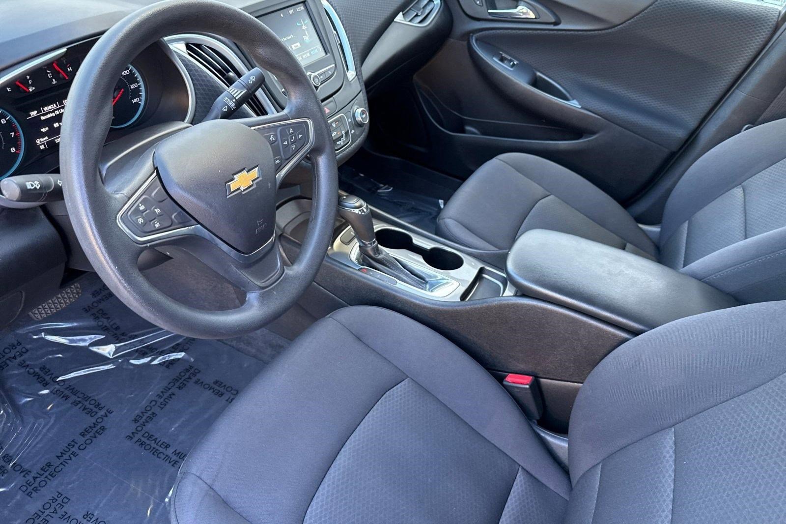 Used 2017 Chevrolet Malibu LS image 4