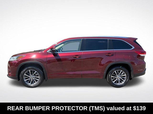 Used 2017 Toyota Highlander XLE AWD/4WD image 4