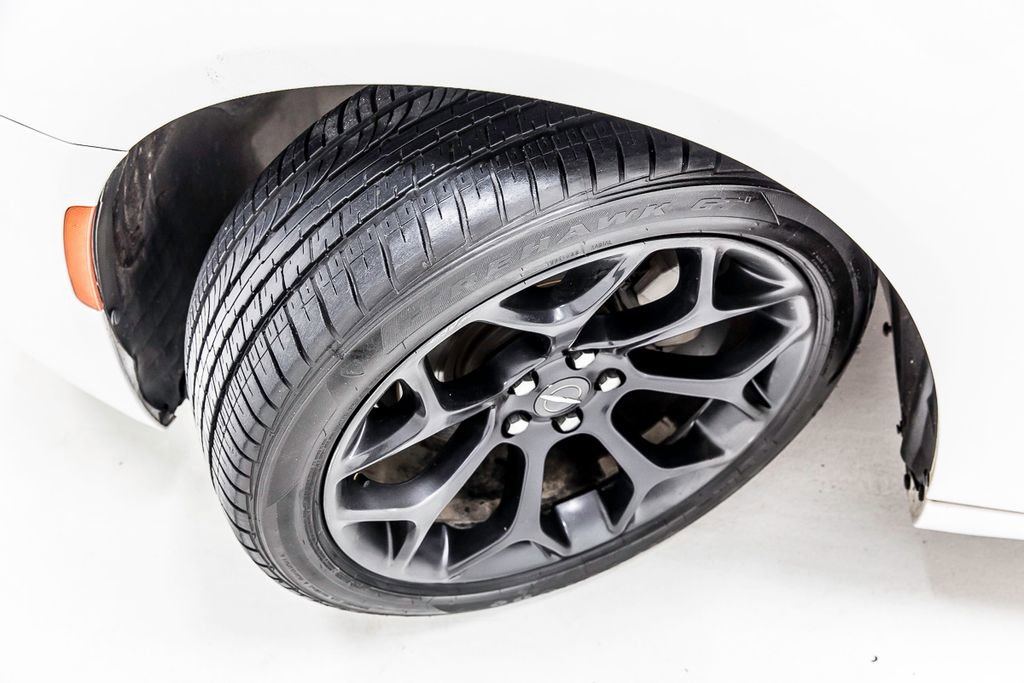 Used 2023 Chrysler 300 Touring w/ Sport Appearance Package RWD image 6