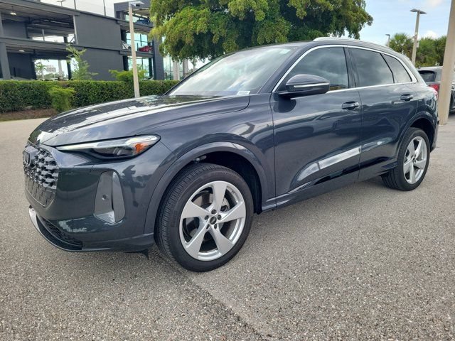 Certified 2025 Audi Q5 Premium Plus w/ Premium Plus AWD/4WD image 4