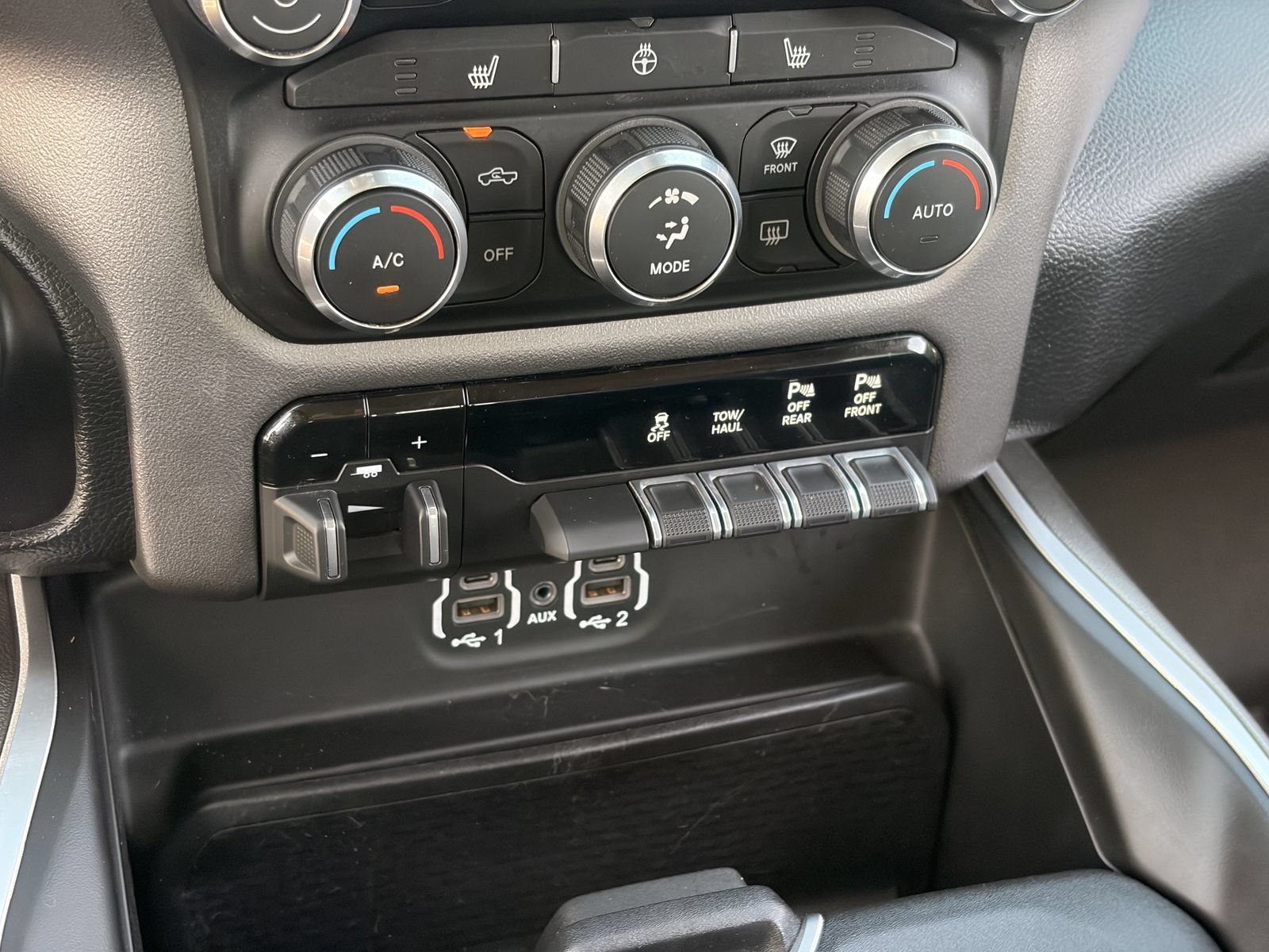 Used 2019 RAM 2500 Big Horn AWD/4WD image 32