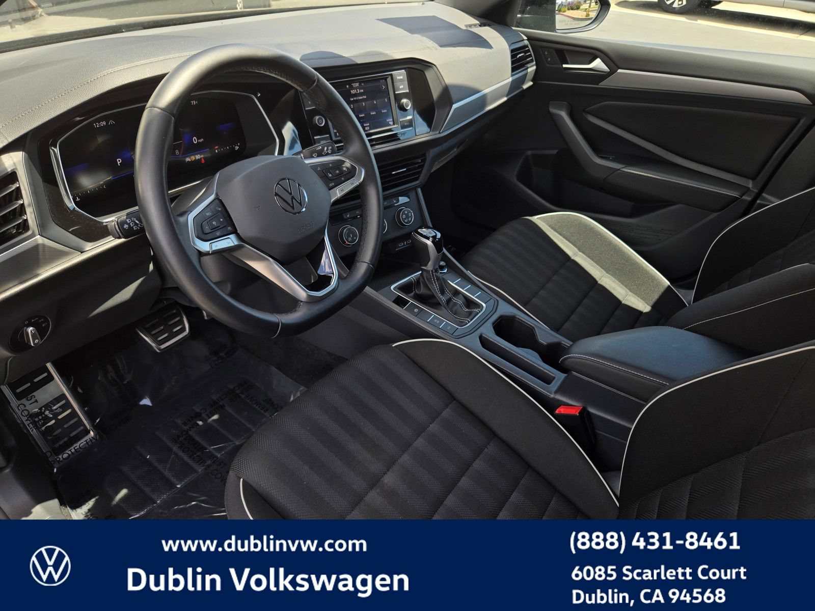 Used 2024 Volkswagen Jetta Sport FWD image 9