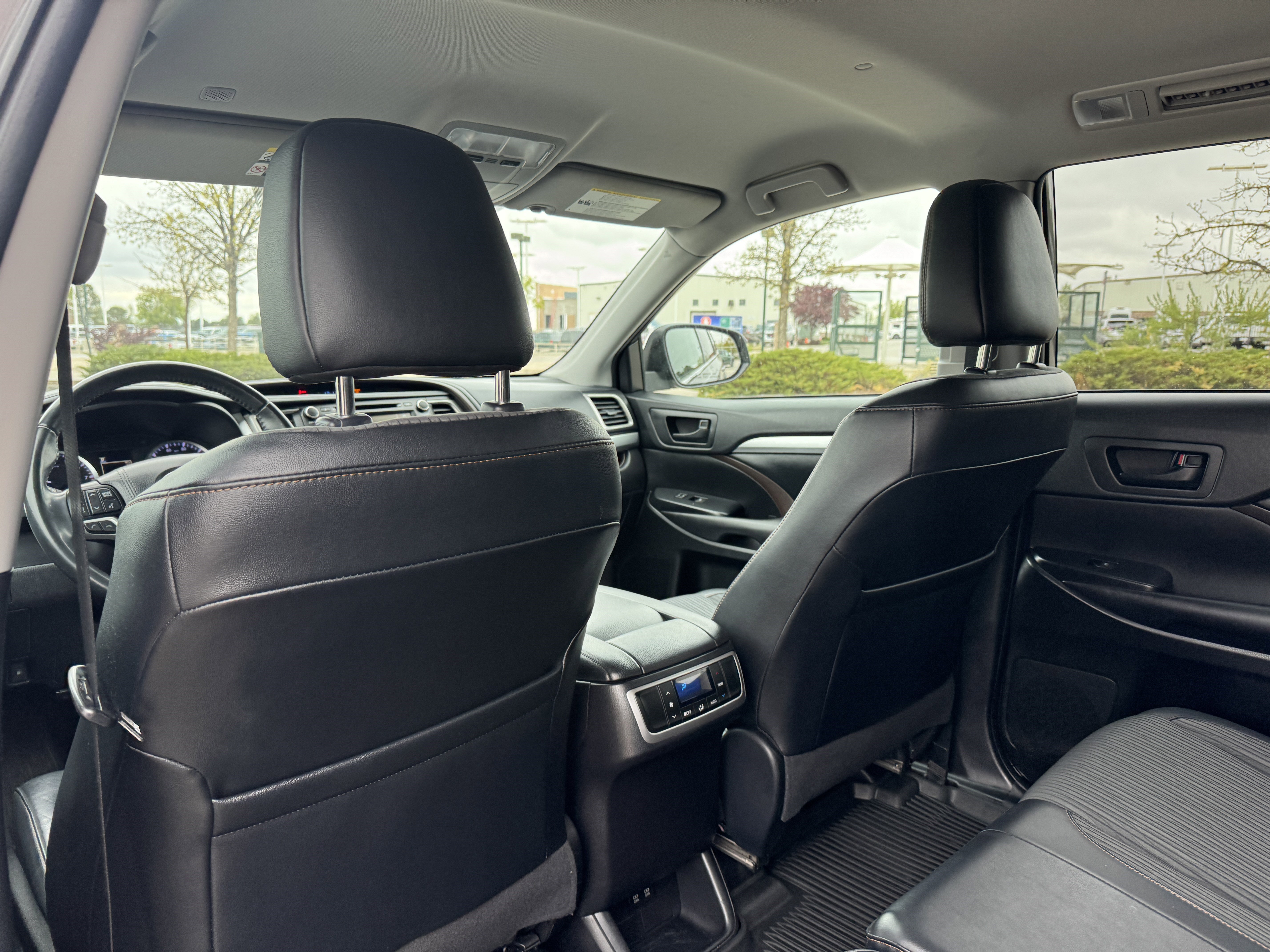 Certified 2019 Toyota Highlander Plus AWD/4WD image 14
