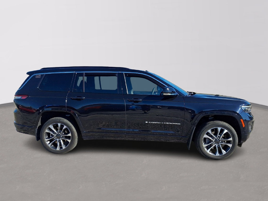 Used 2024 Jeep Grand Cherokee L Overland w/ Trailer Tow Package AWD/4WD image 7
