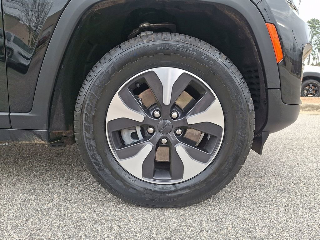 Used 2024 Jeep Grand Cherokee Limited 4xe image 8