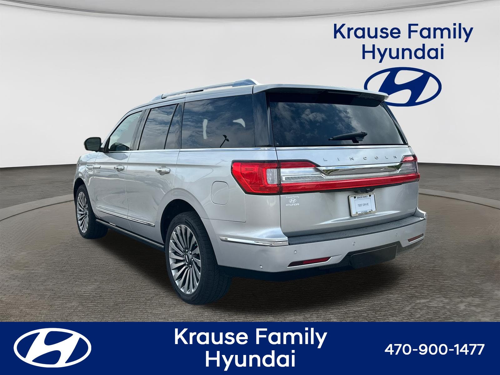 Used 2019 Lincoln Navigator Reserve AWD/4WD image 6