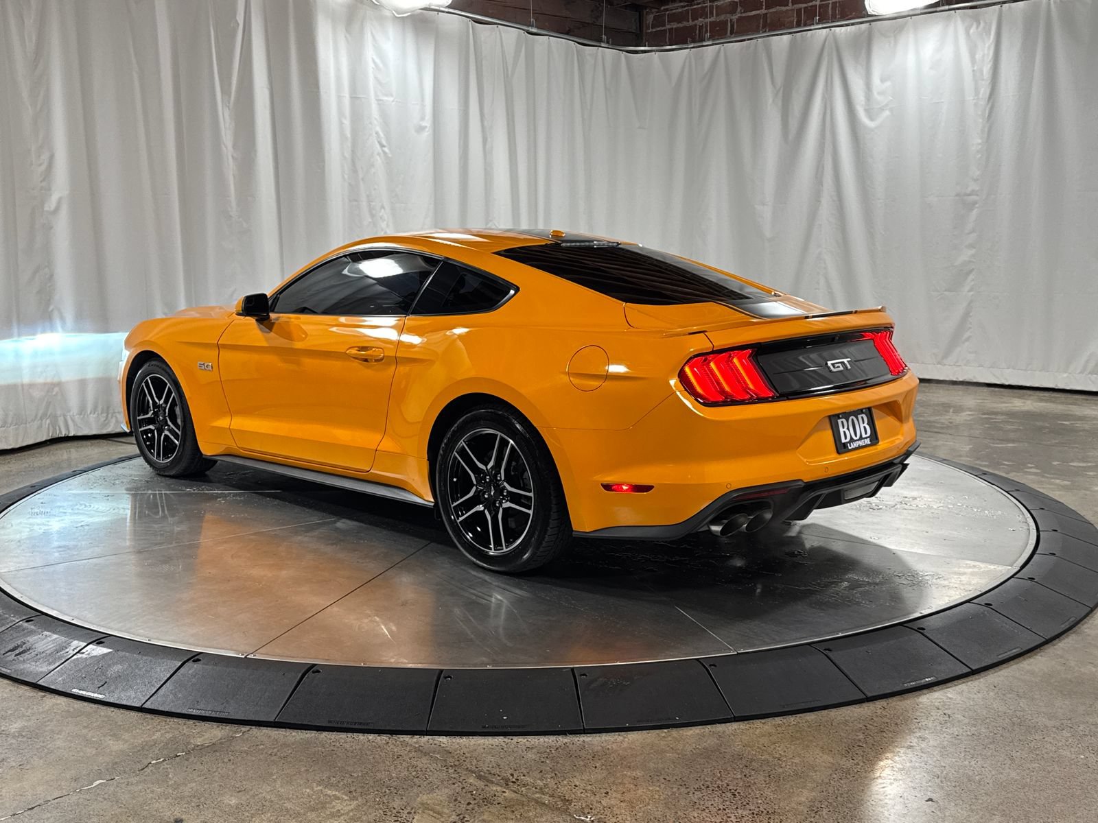 Used 2019 Ford Mustang GT RWD image 8