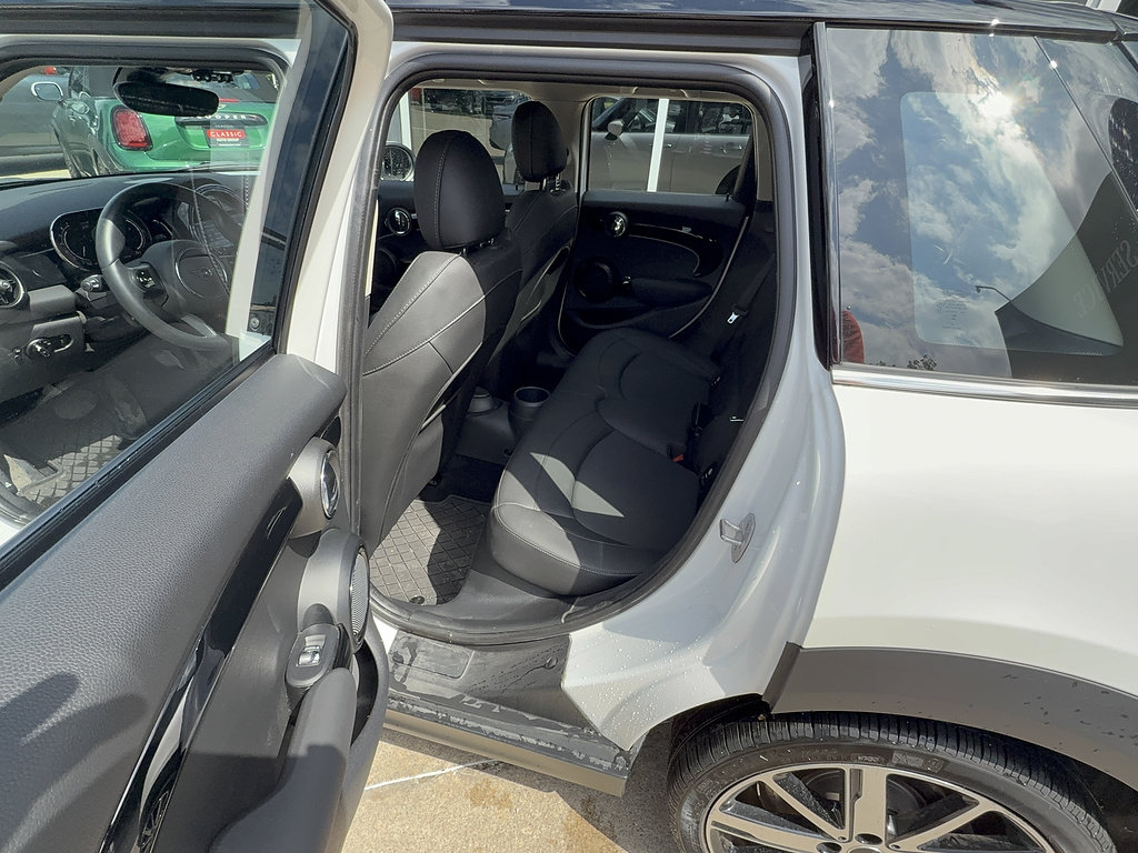 Used 2024 MINI Cooper S FWD image 6