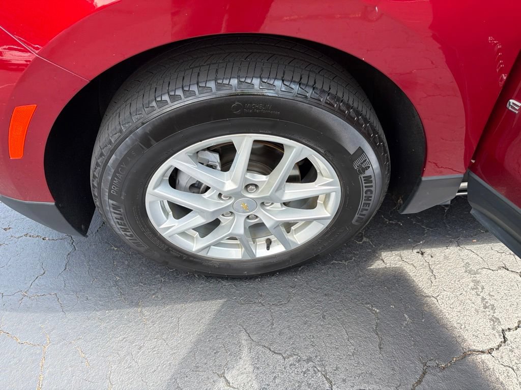 Used 2024 Chevrolet Equinox LT FWD image 17