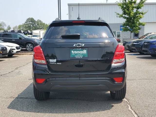 Used 2022 Chevrolet Trax LT w/ Premium Seat Package AWD/4WD image 5