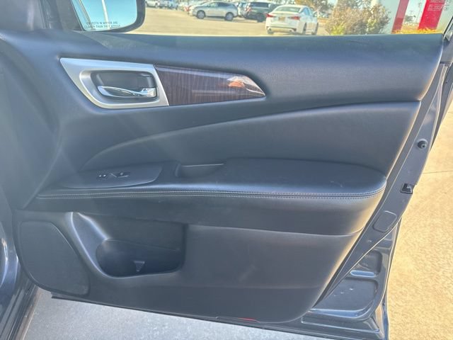 Used 2013 Nissan Pathfinder SL w/ Trailer Tow Pkg FWD image 12
