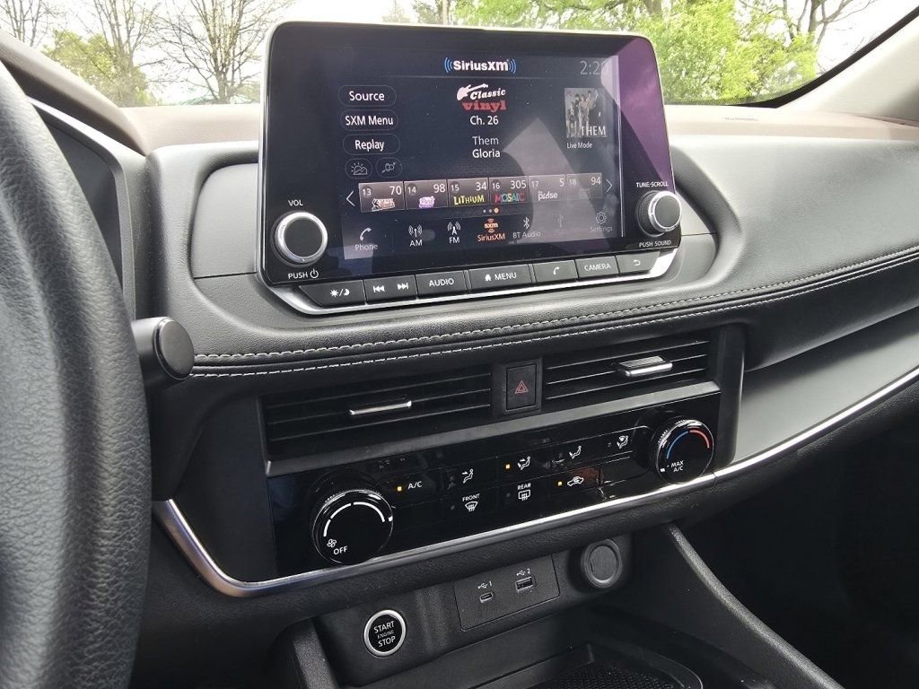 Used 2023 Nissan Rogue S AWD/4WD image 23