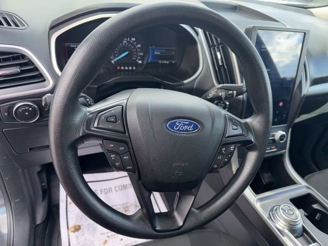 Used 2021 Ford Edge SE image 13