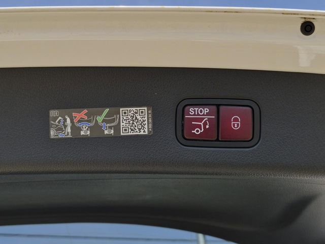 Certified 2025 Mercedes-Benz GLC 300 GLC 300 image 10