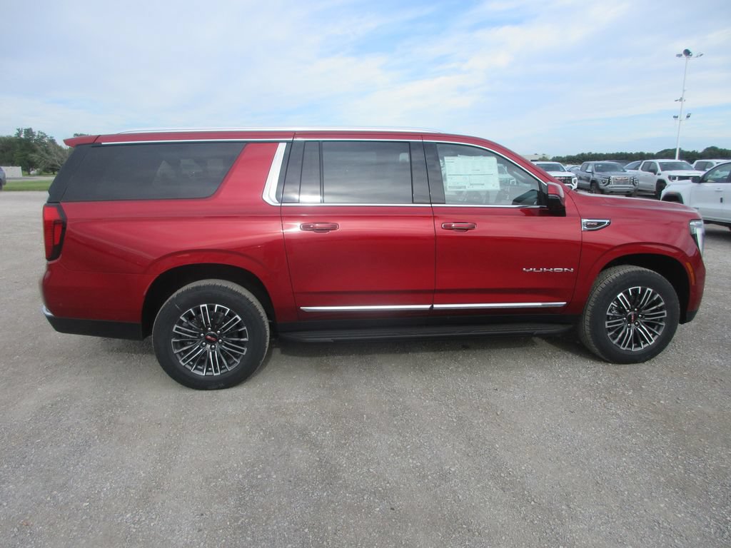 New 2026 GMC Yukon XL Elevation w/ Elevation Premium Package AWD/4WD image 3