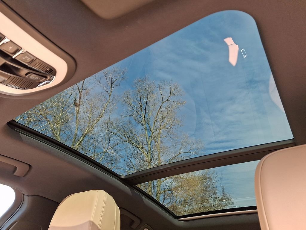 Used 2022 Porsche Macan image 15
