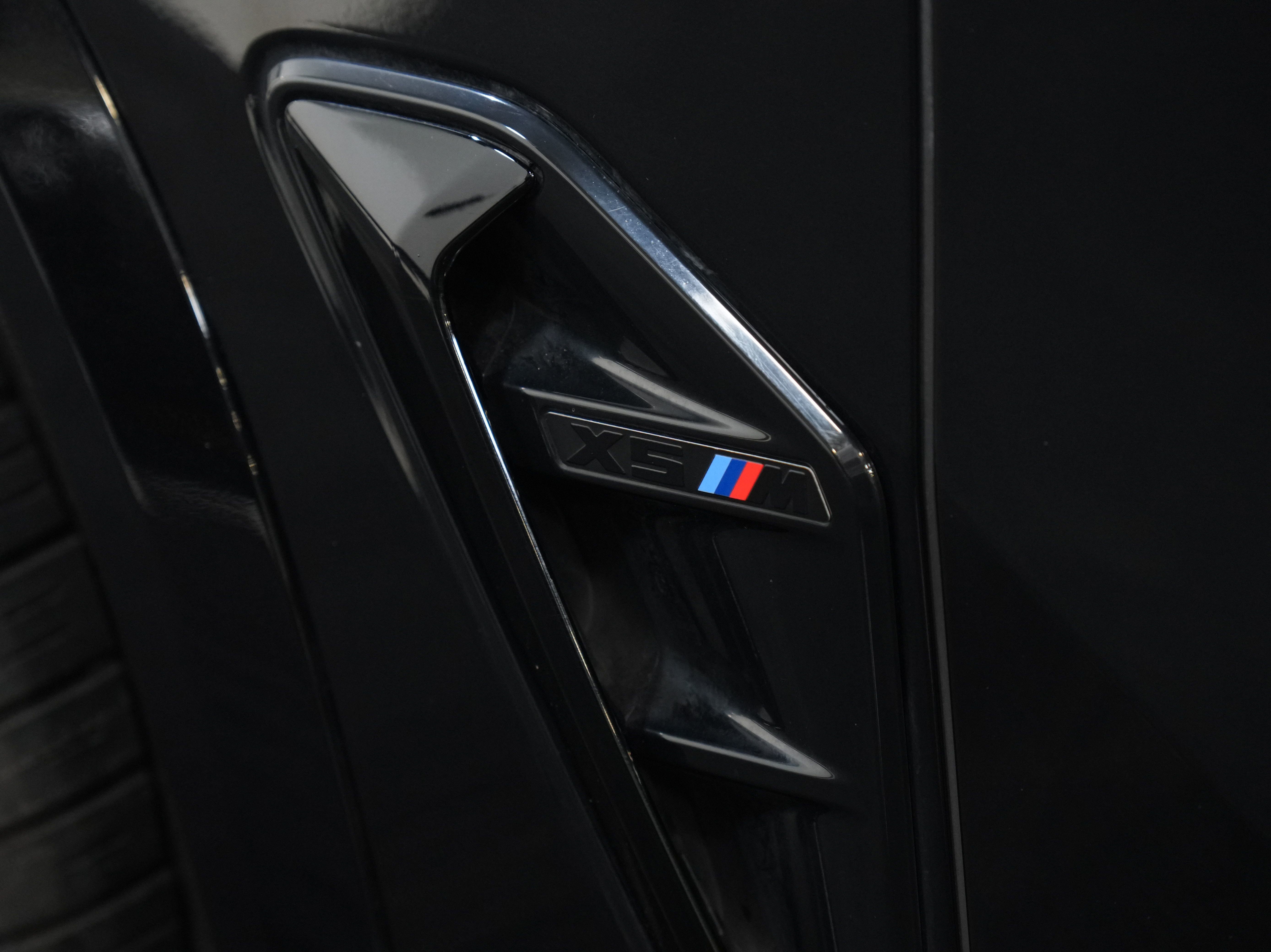 Used 2020 BMW X5 M Competition w/ Executive Package AWD/4WD image 20