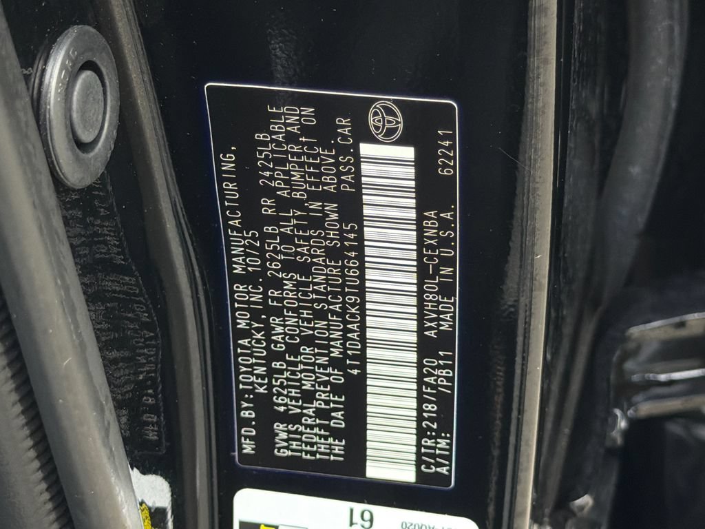 Used 2026 Toyota Camry LE FWD image 32