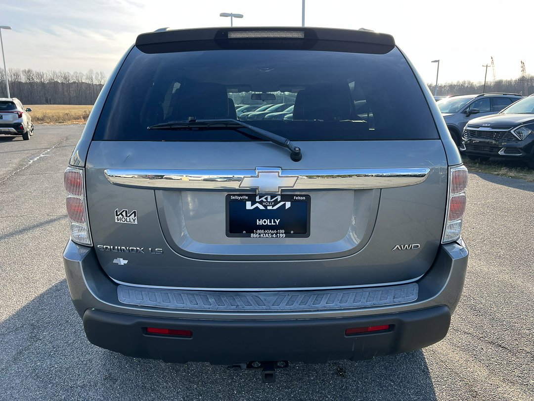 Used 2005 Chevrolet Equinox LS w/ Preferred Equipment Group image 4