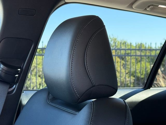 Used 2025 MAZDA CX-50 AWD 2.5 Hybrid w/ Premium Pkg image 14