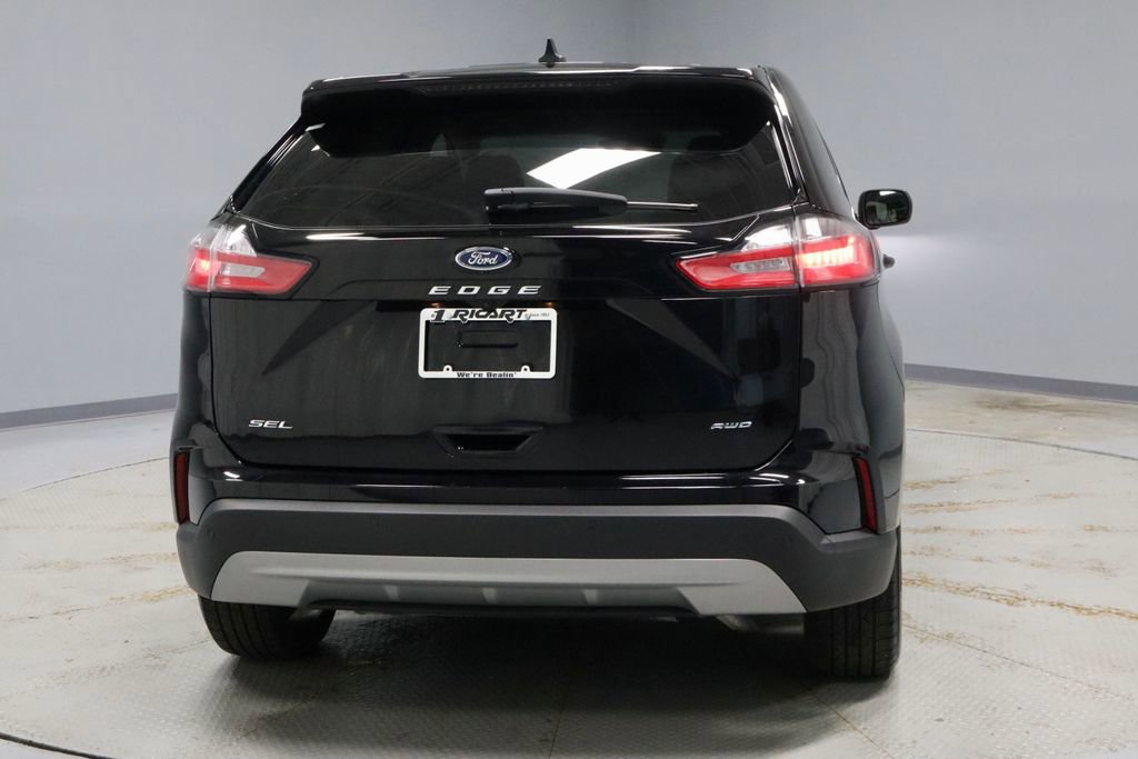 Certified 2024 Ford Edge SEL w/ Convenience Package AWD/4WD image 10