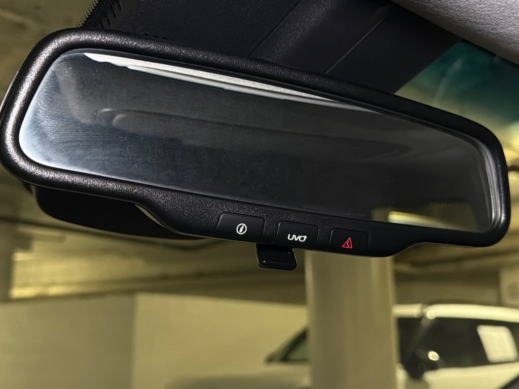 Certified 2022 Kia Niro Touring Special Edition FWD image 34