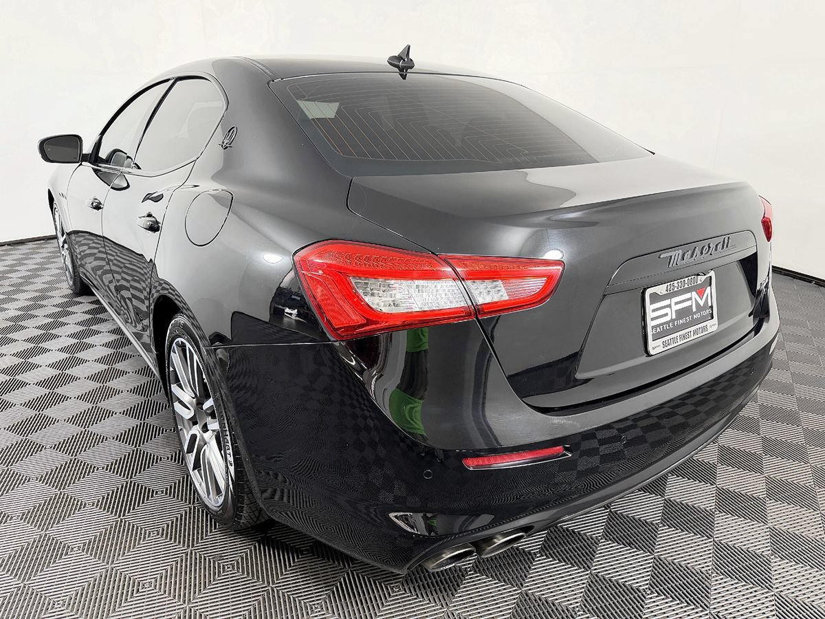 Used 2018 Maserati Ghibli RWD image 14