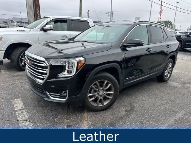 Certified 2022 GMC Terrain SLT image 3