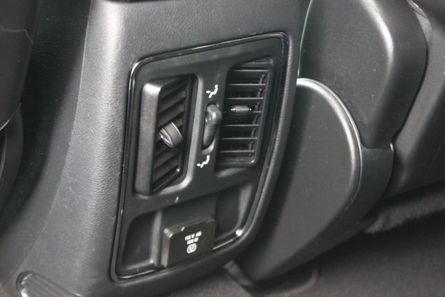Used 2020 Jeep Grand Cherokee Altitude AWD/4WD image 24