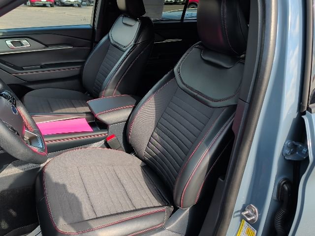 Certified 2025 Ford Explorer ST-Line AWD/4WD image 15