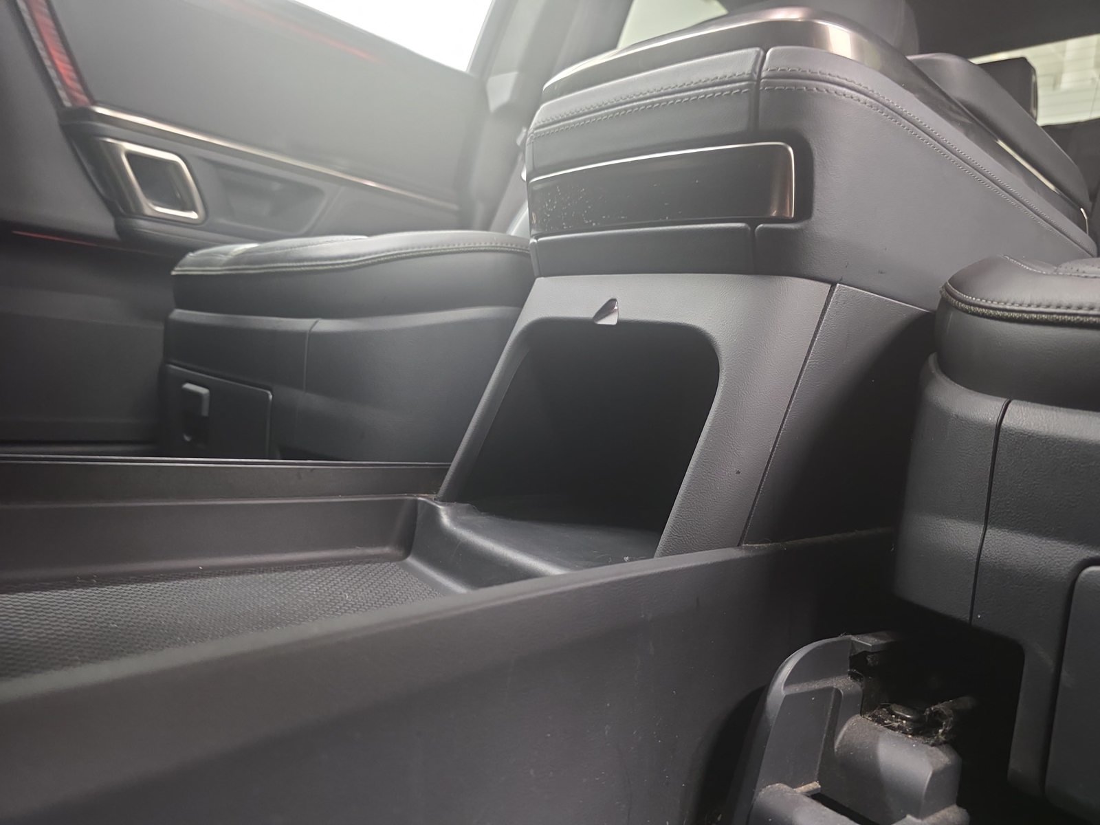 Used 2022 Rivian R1T Adventure AWD/4WD image 31