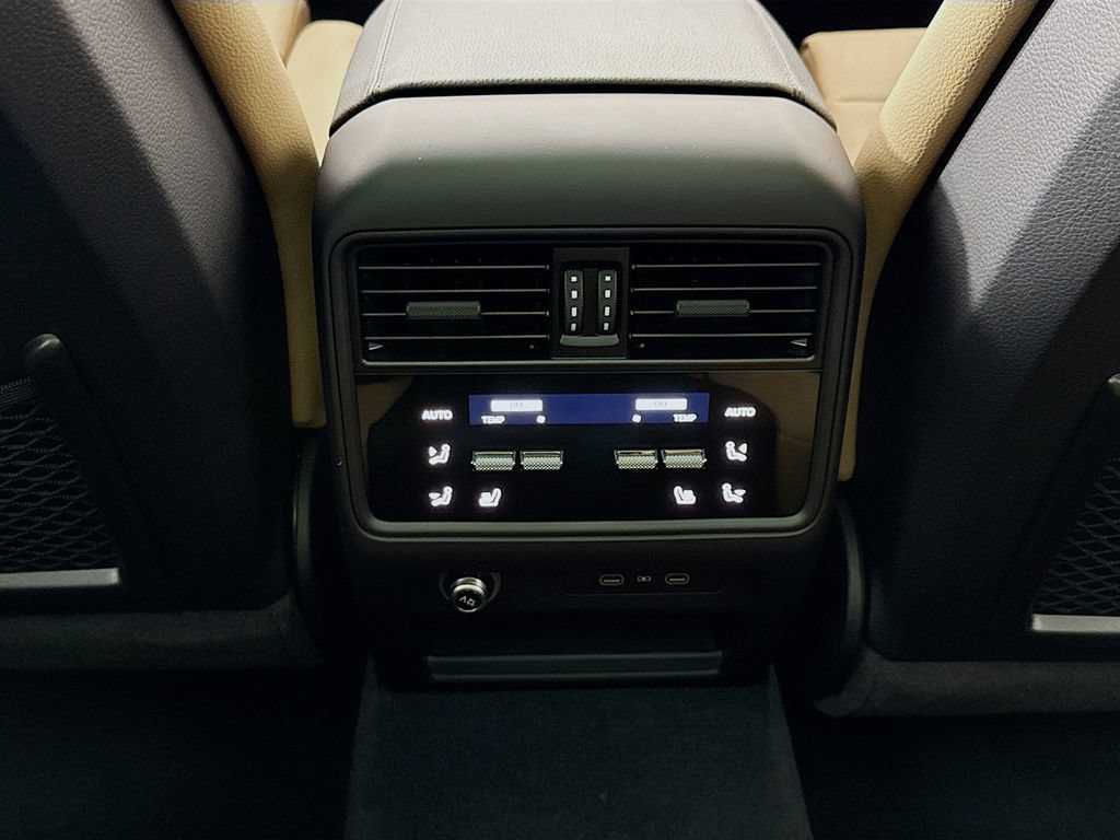 New 2026 Porsche Cayenne E-Hybrid AWD/4WD image 27