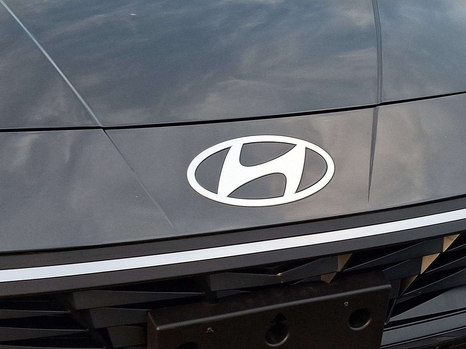 Used 2025 Hyundai Elantra Sport FWD image 8