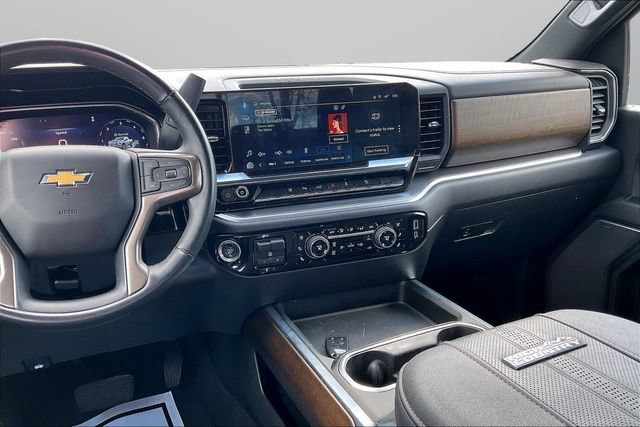 Certified 2024 Chevrolet Silverado 2500 High Country w/ High Country Premium Package AWD/4WD image 6
