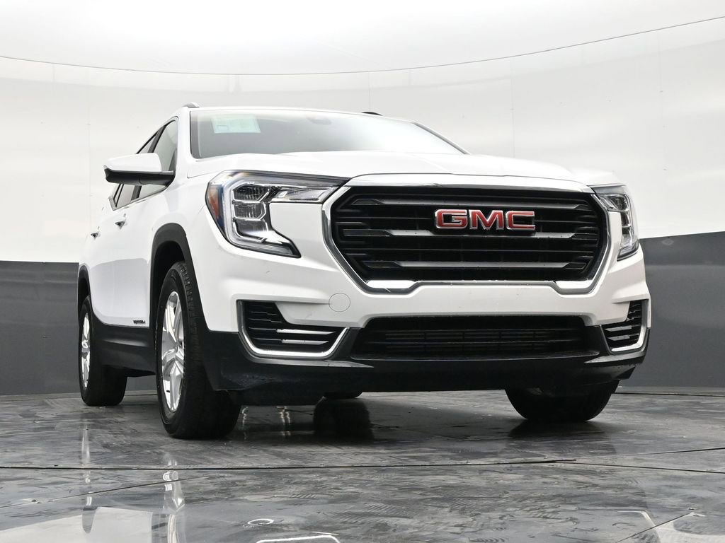 Used 2023 GMC Terrain SLE w/ Driver Convenience Package image 27
