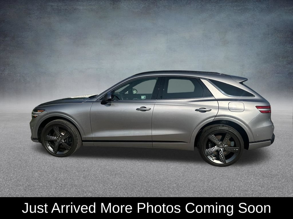 Used 2025 Genesis GV70 3.5T Sport w/ Sport Prestige Package AWD/4WD image 3