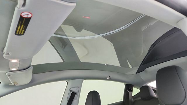 Used 2026 Tesla Model Y Long Range image 55